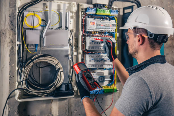 Best Electrical Contractors for Businesses  in Middleton, WI